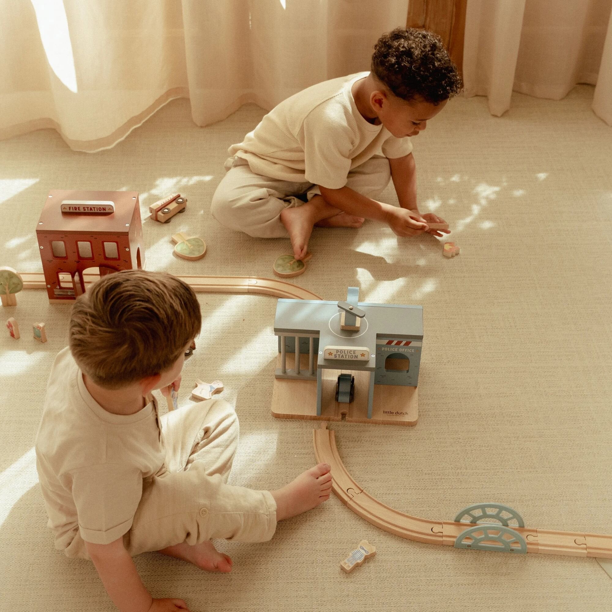 Caserma Dei Pompieri In Legno