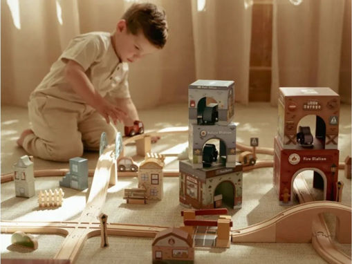 Torre Impilabile Con 6 Auto In Legno