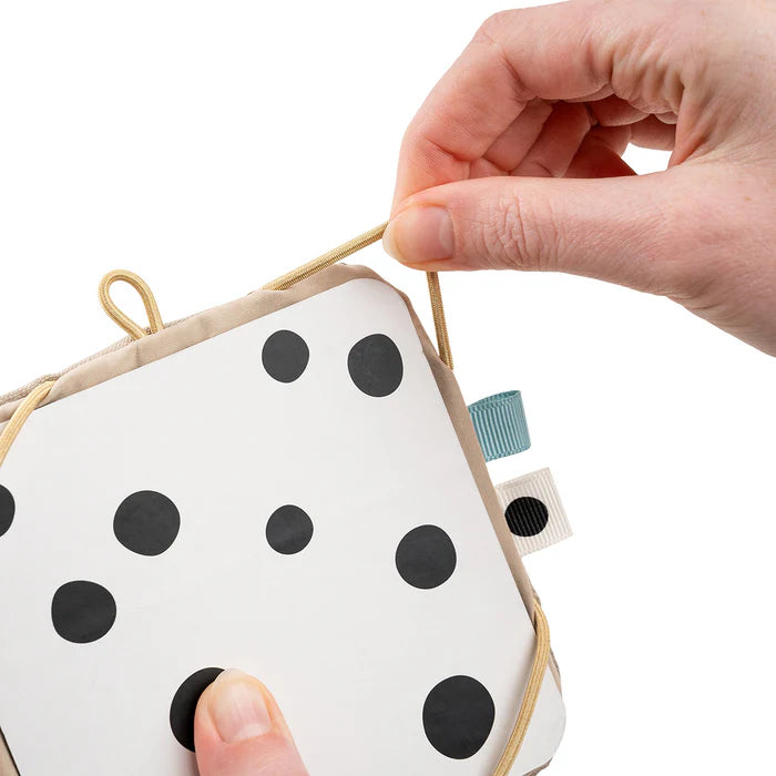 Gioco Da Appendere Multisensoriale - Portacarte A Contrasto