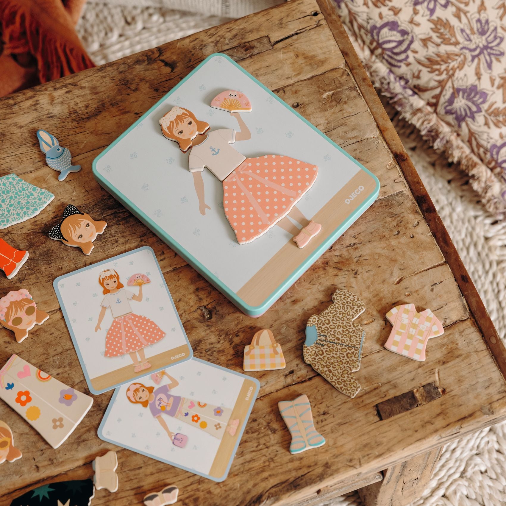 Inzebox Dressing - Set magnetico per vestirsi e creare storie