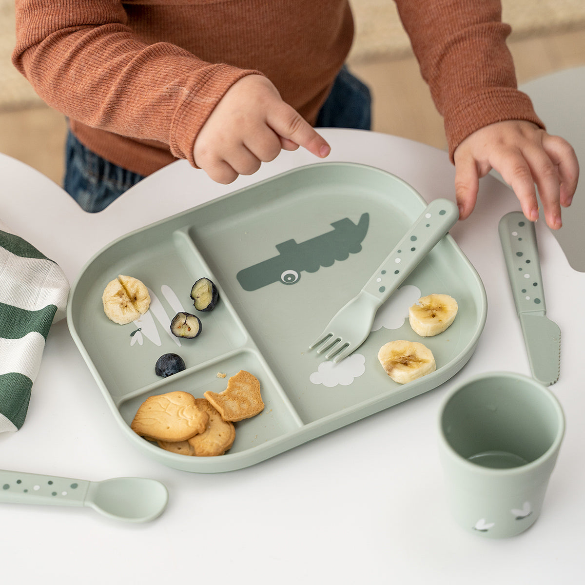 Piatto A Scomparti In Plastica 100% PP Alimentare con Base Antiscivolo - Coccodrillo Verde