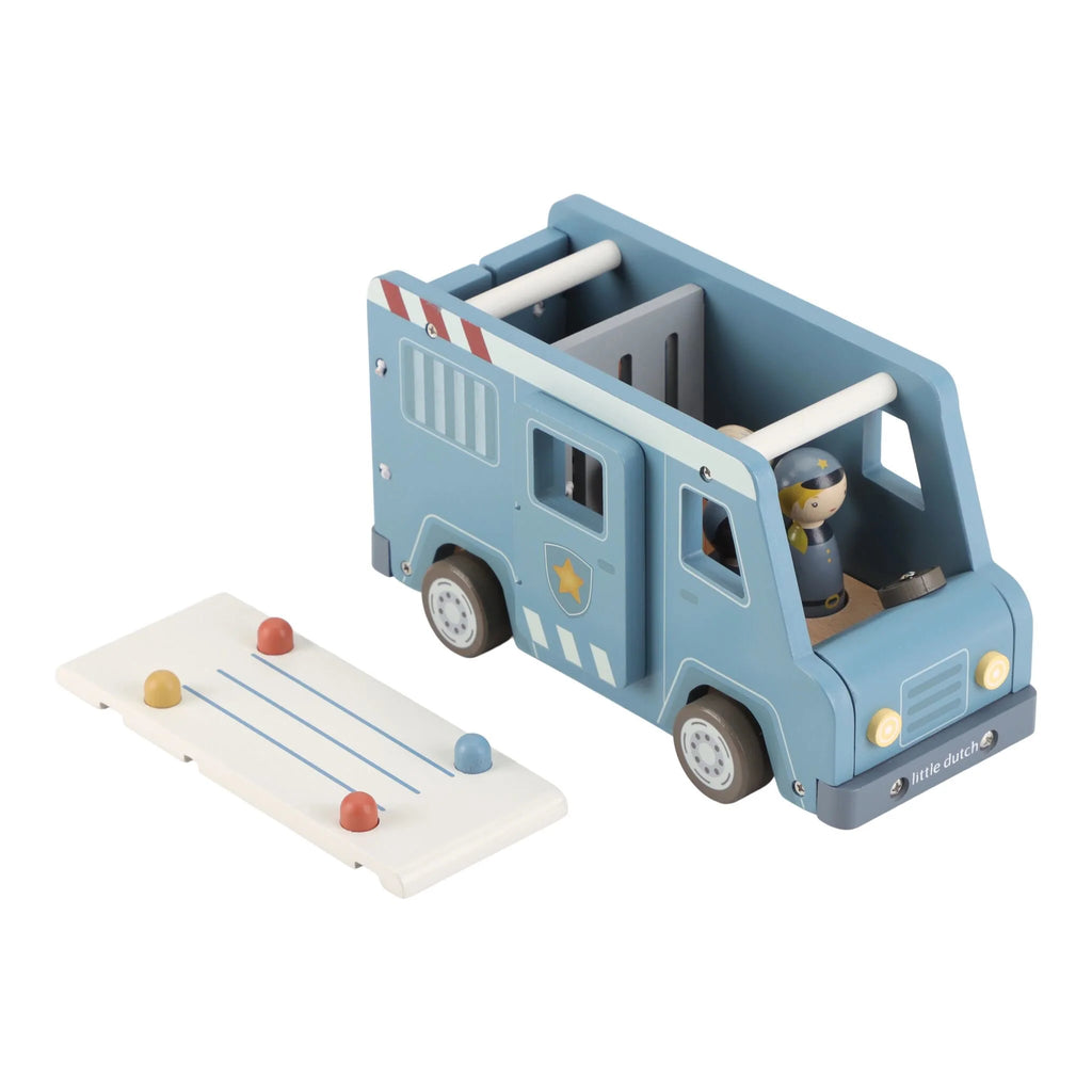 Macchina Grande Della Polizia Con Personaggi In Legno